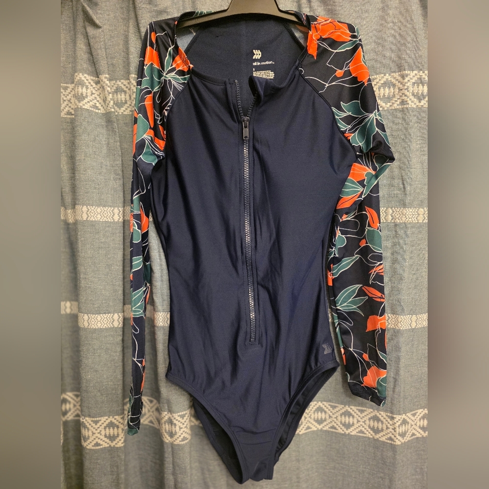 All in Motion swimsuit rash guard one piece SIze SMALL - Picture 2 of 4